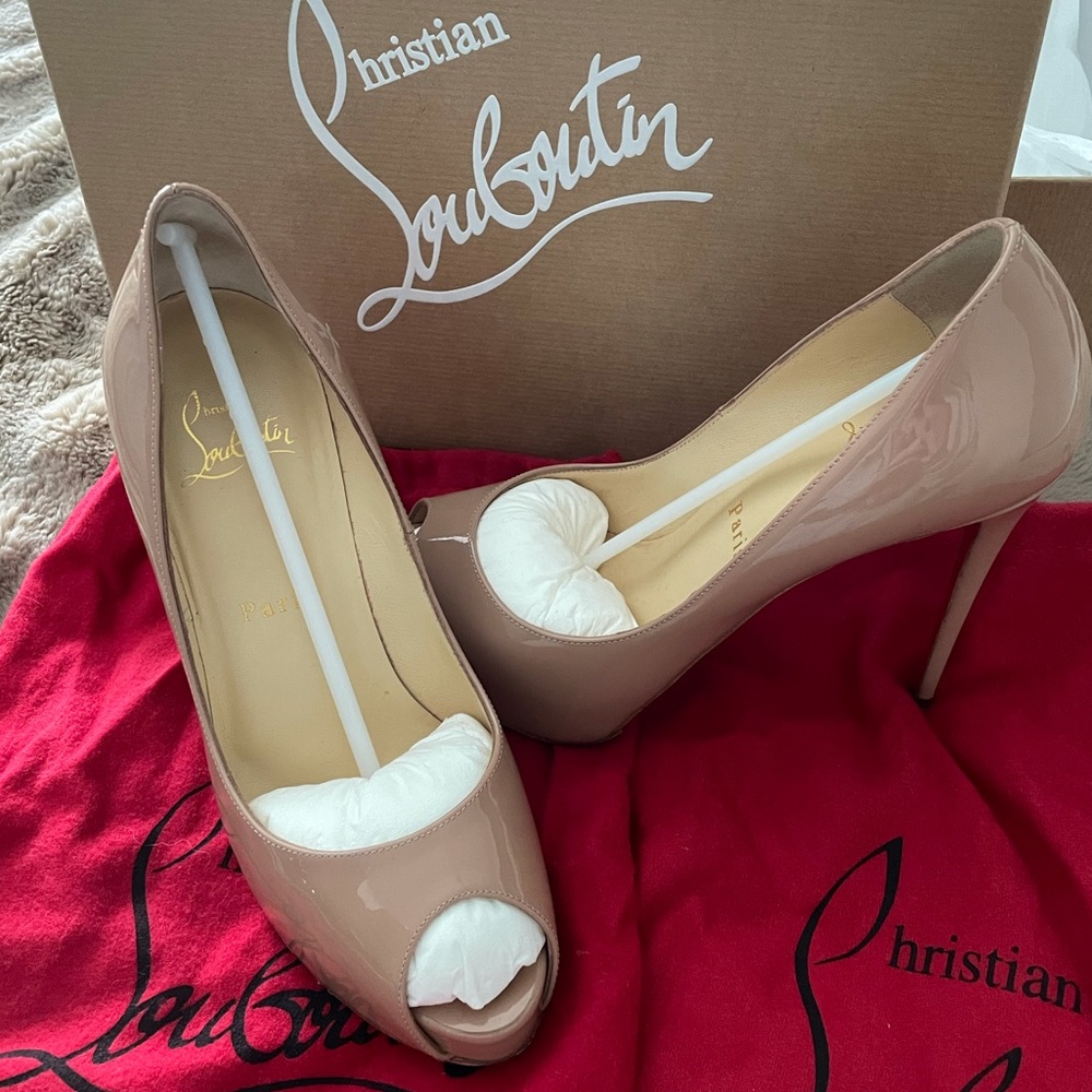 Christian Louboutin Pump